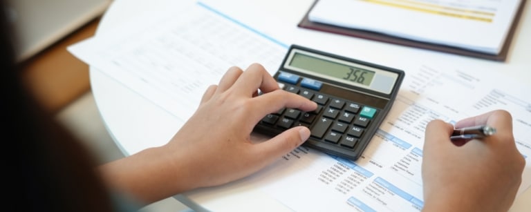 Comment sont calculés les prélèvements sociaux en cas de distribution de dividendes ?