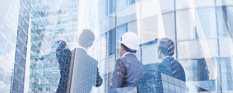 Constructeurs, pourquoi faut-il souscrire une assurance décennale ?